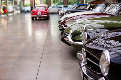 Oldtimer czy&nbsp;youngtimer? Poznaj różnice i&nbsp;dowiedz się, jak chronić auto, które… nie&nbsp;jeździ